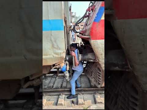 Whose failure is this? #indianrailways #trainaccidentnews #train #trainaccident #ashwinivaishnaw